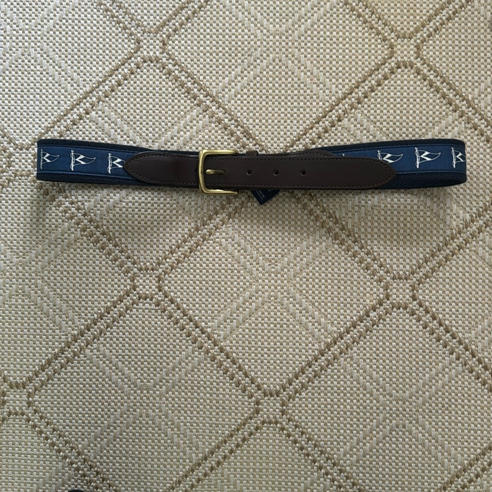 Vineyard Vines boys leather sailing flag belt size 34, brown and navy blue, EUC